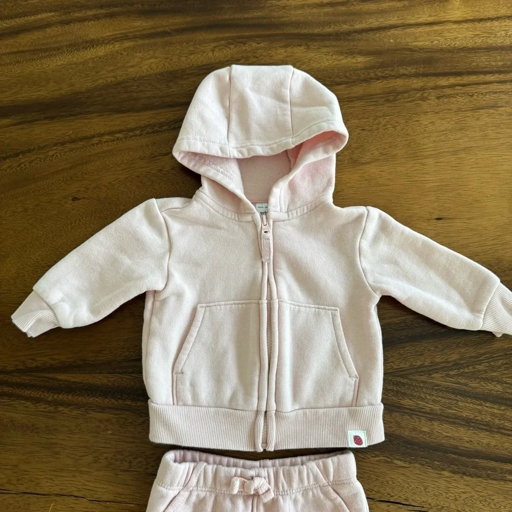 Carter’s Soft Pink Sweat Set size 3M